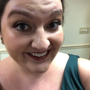 Meet your Posher, Lindsey